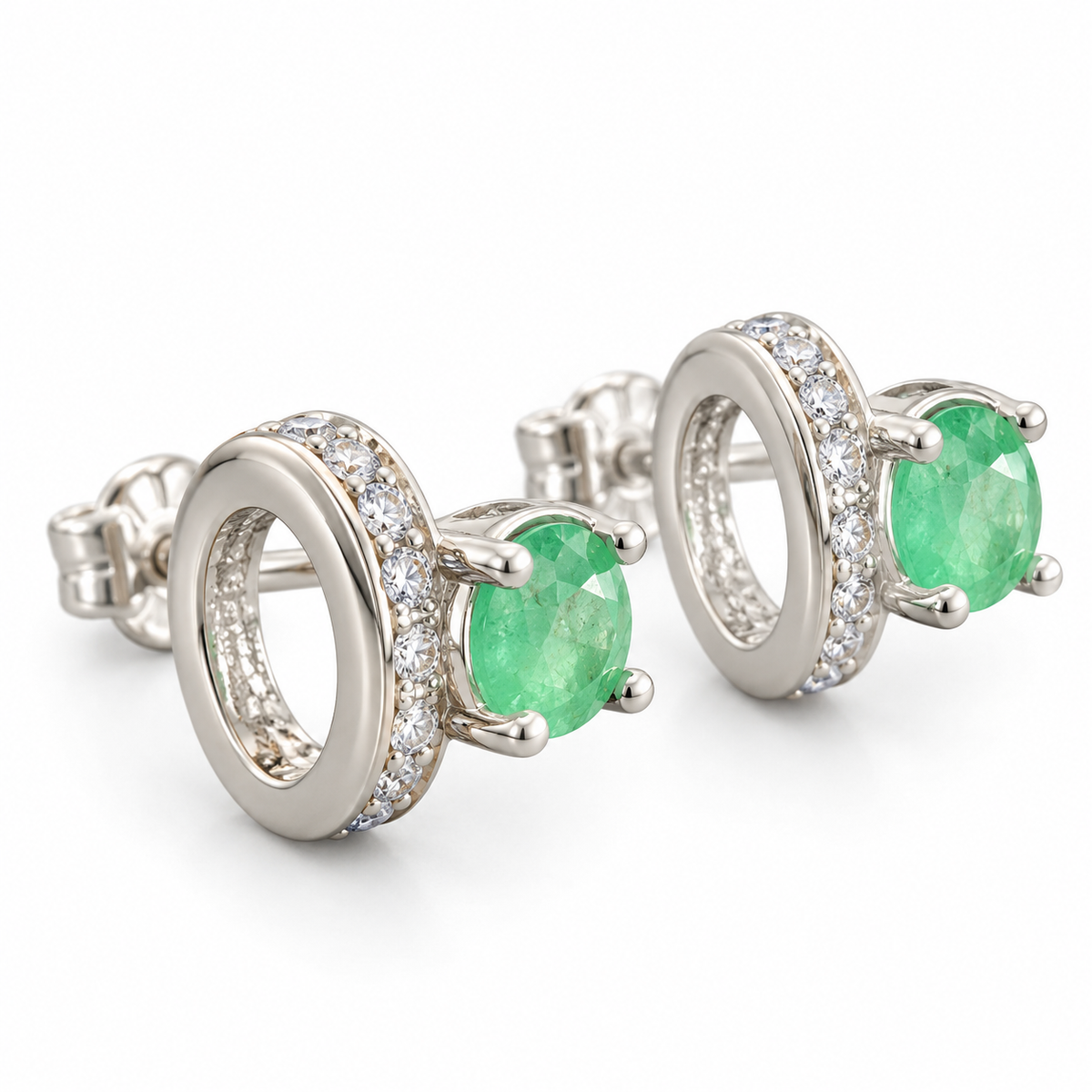 D154 ARETES BROQUEL ESMERALDA REDONDA PLATA RODIO 925