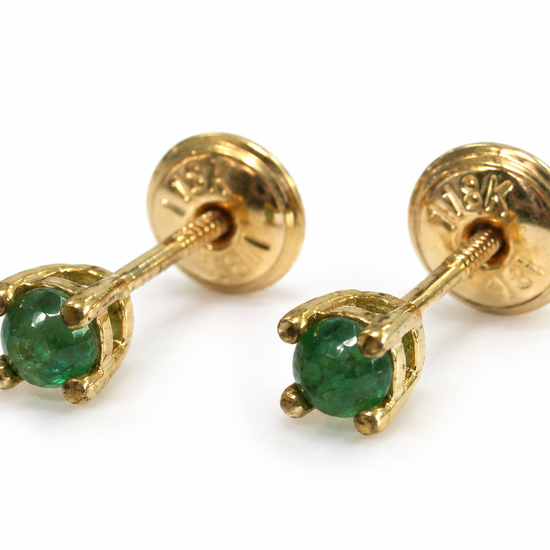 D62 BROQUEL ESMERALDA REDONDA ORO AMARILLO 18K